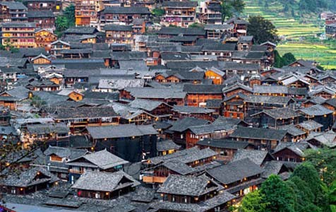 成华6种常见的外墙仿石漆施工工艺！